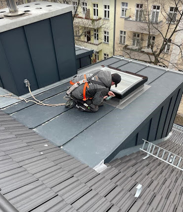  Dachreparaturen und Dachwartungen Berlin